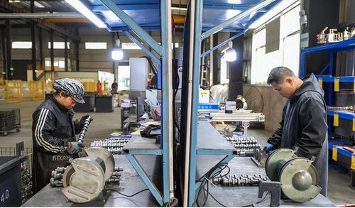 制造业的真正危机 轻视技术与工人，而非单纯的技术封锁